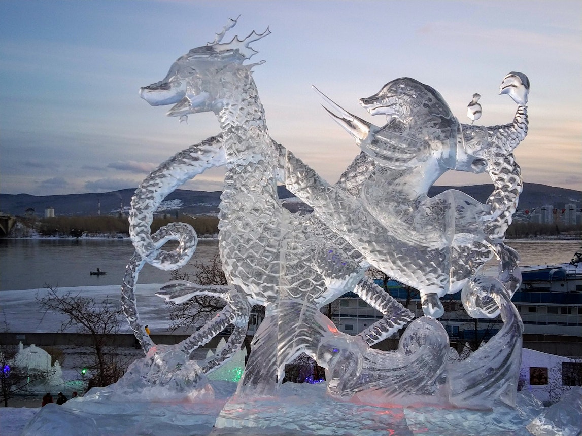 https://bestattungsportal-production.imgix.net/product_images/1385/ice-sculpture-4810317.jpg?ixlib=php-3.3.1
