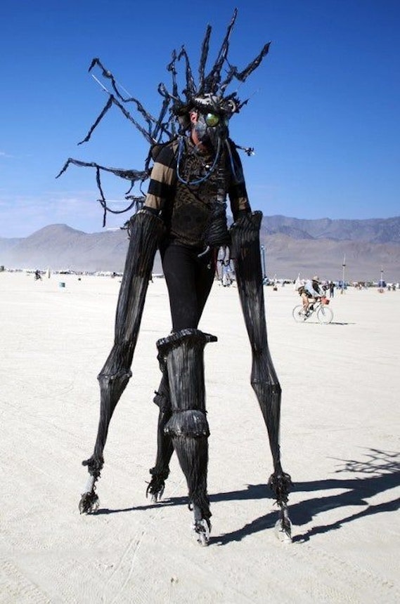 https://bestattungsportal-production.imgix.net/product_images/2089/37-Of-The-Most-Insane-Pictures-Ever-Taken-At-Burning-Man.jpeg?ixlib=php-3.3.1