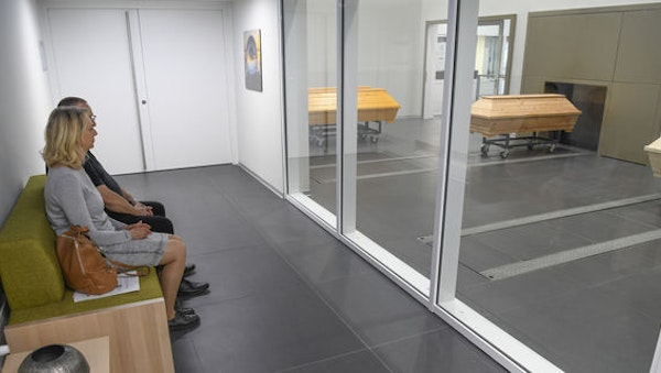 Einäscherung begleiten