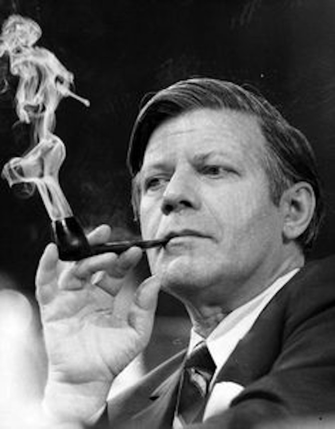 https://bestattungsportal-production.imgix.net/product_images/4735/1b072ed1e64437d676fefe54c5ed9b5d--helmut-schmidt-november-.jpg?ixlib=php-3.3.1