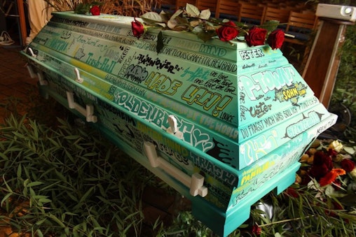 Bestattungen mit Graffitikunst